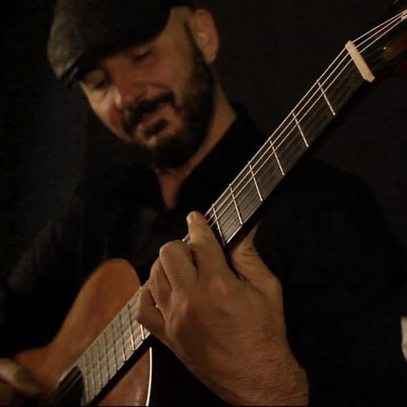 Gonzalo Macías